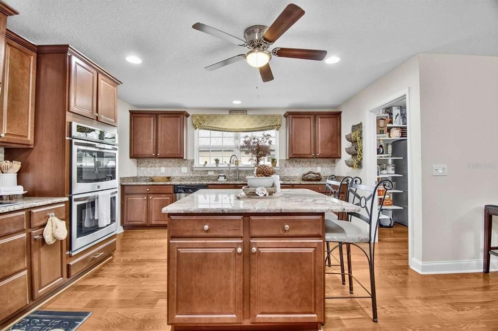 For Sale: $480,200 (4 beds, 3 baths, 3079 Square Feet)