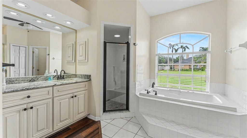 En Venta: $549,000 (4 camas, 3 baños, 2869 Pies cuadrados)