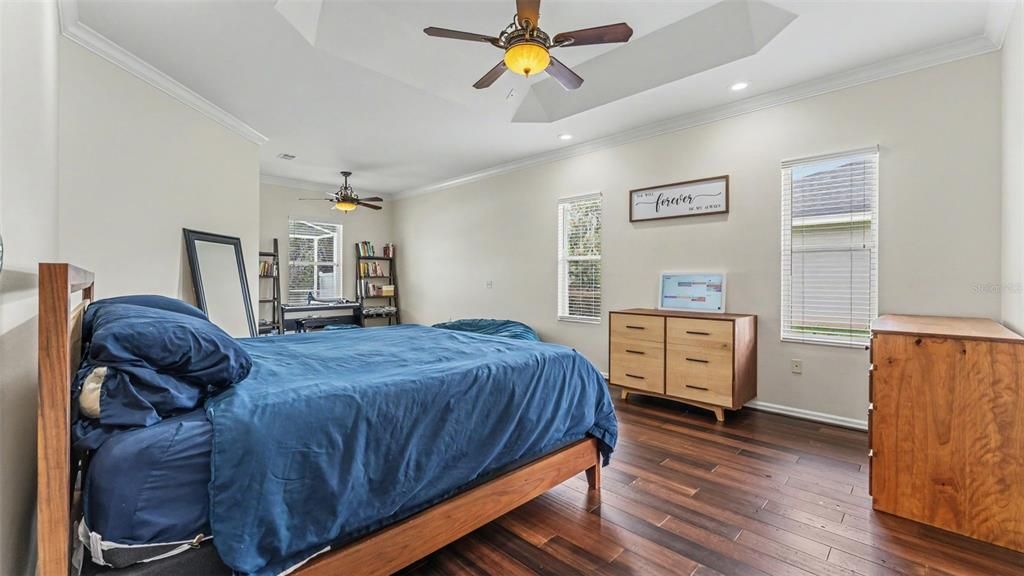 En Venta: $549,000 (4 camas, 3 baños, 2869 Pies cuadrados)