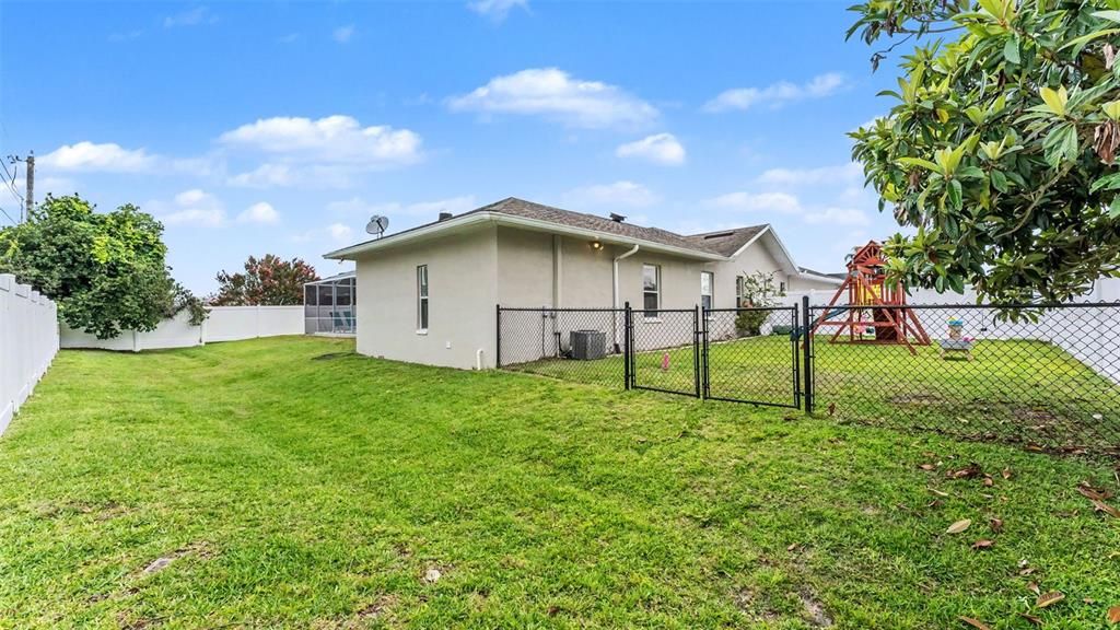 En Venta: $549,000 (4 camas, 3 baños, 2869 Pies cuadrados)