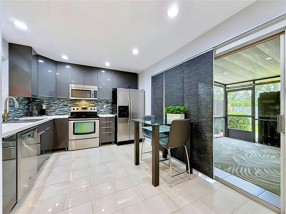 For Sale: $230,000 (3 beds, 2 baths, 1230 Square Feet)