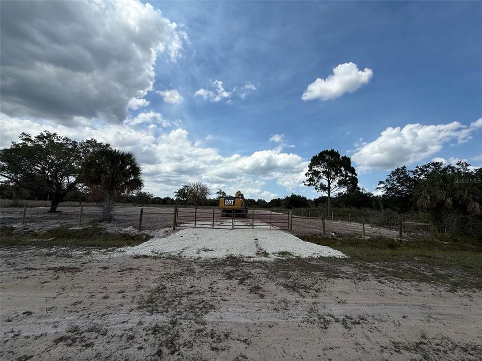 For Sale: $49,900 (1.25 acres)