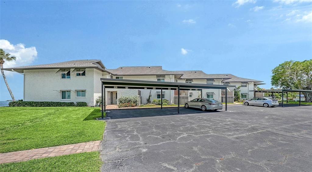 For Sale: $649,000 (2 beds, 2 baths, 1150 Square Feet)