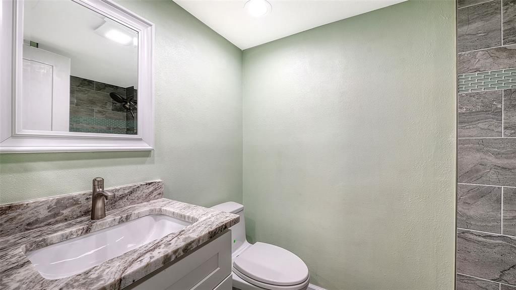 For Sale: $649,000 (2 beds, 2 baths, 1150 Square Feet)