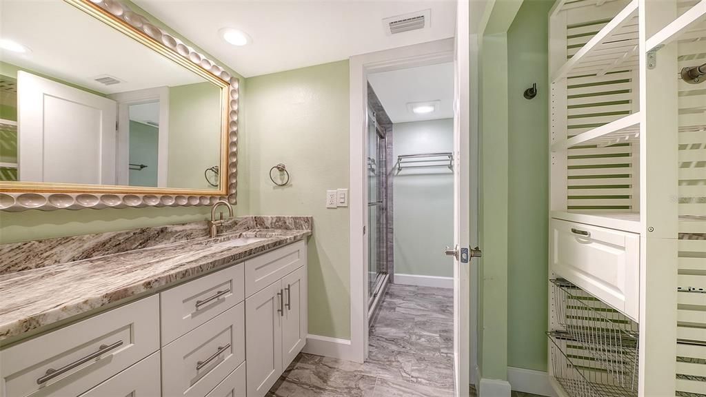 For Sale: $649,000 (2 beds, 2 baths, 1150 Square Feet)
