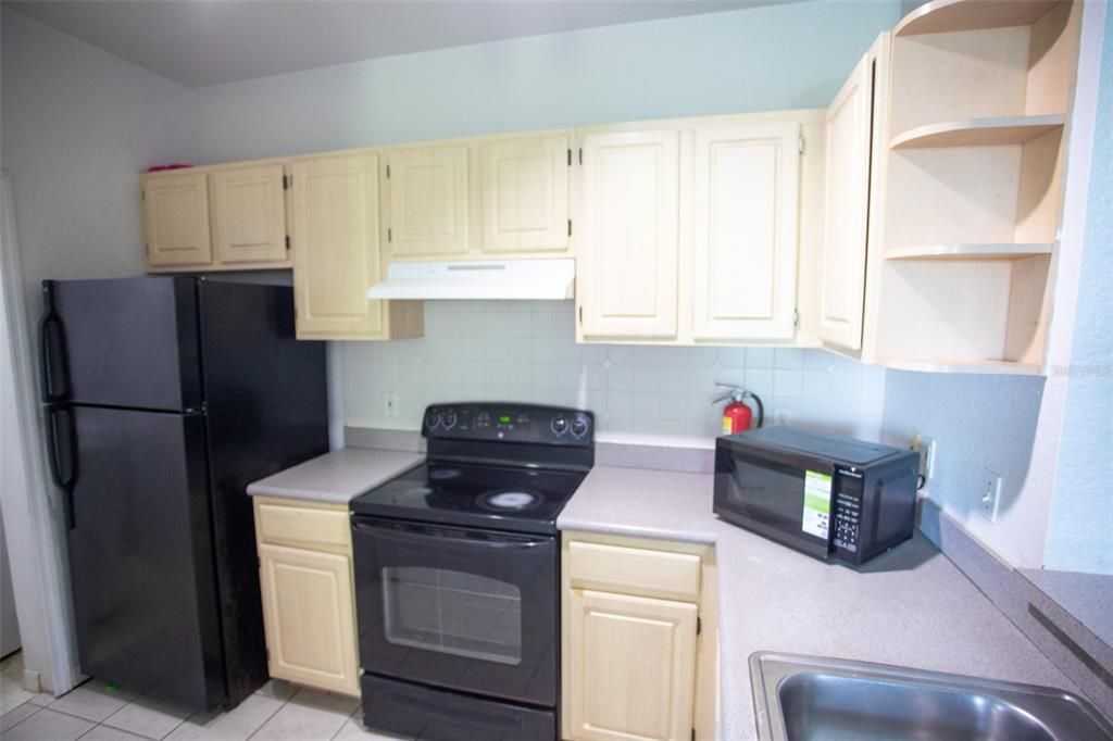 For Sale: $215,000 (2 beds, 2 baths, 1048 Square Feet)