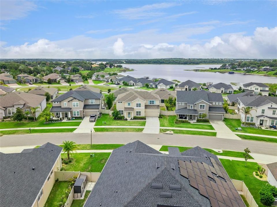 For Sale: $747,000 (5 beds, 4 baths, 3435 Square Feet)