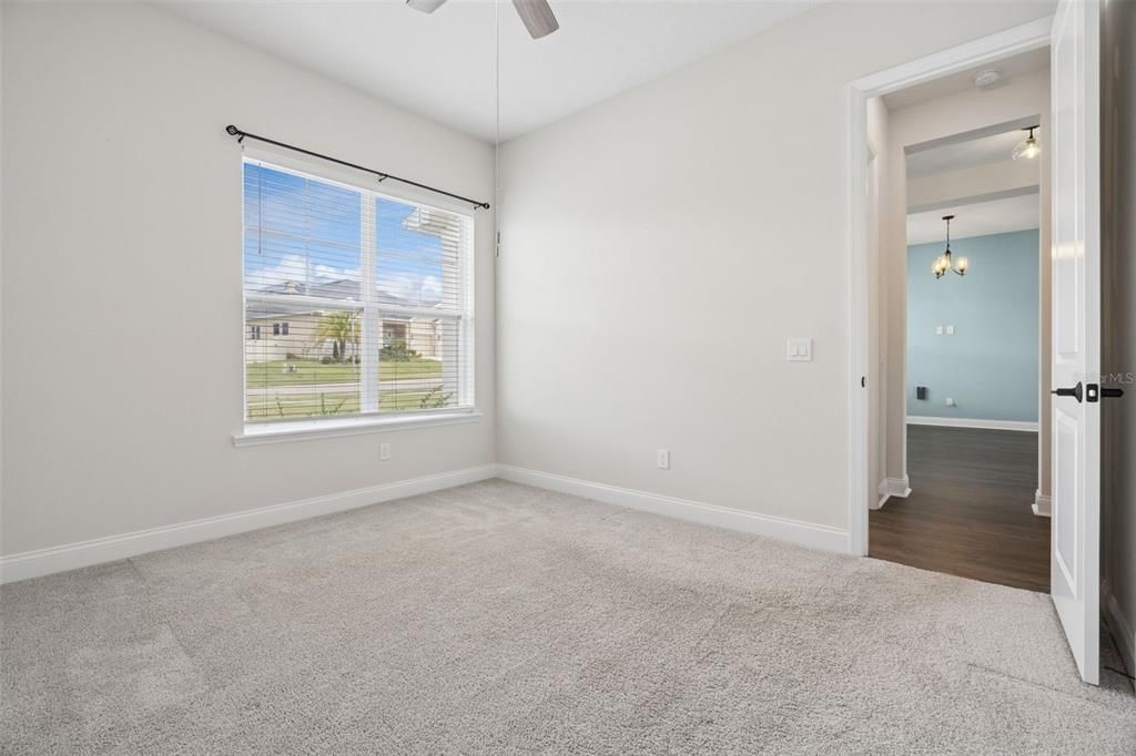 For Sale: $747,000 (5 beds, 4 baths, 3435 Square Feet)