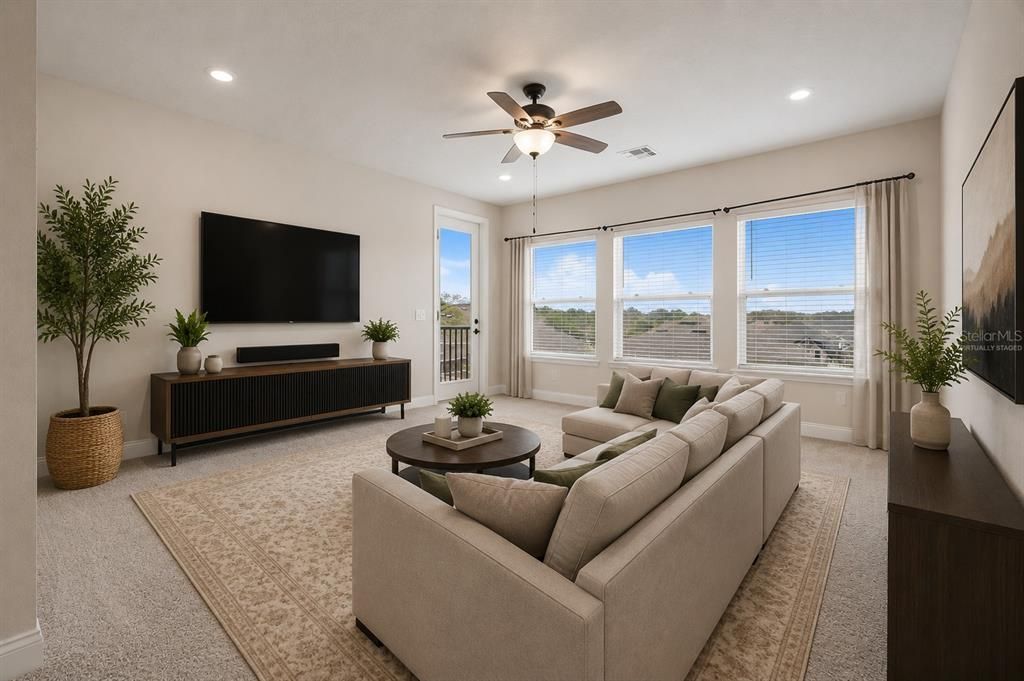 For Sale: $747,000 (5 beds, 4 baths, 3435 Square Feet)