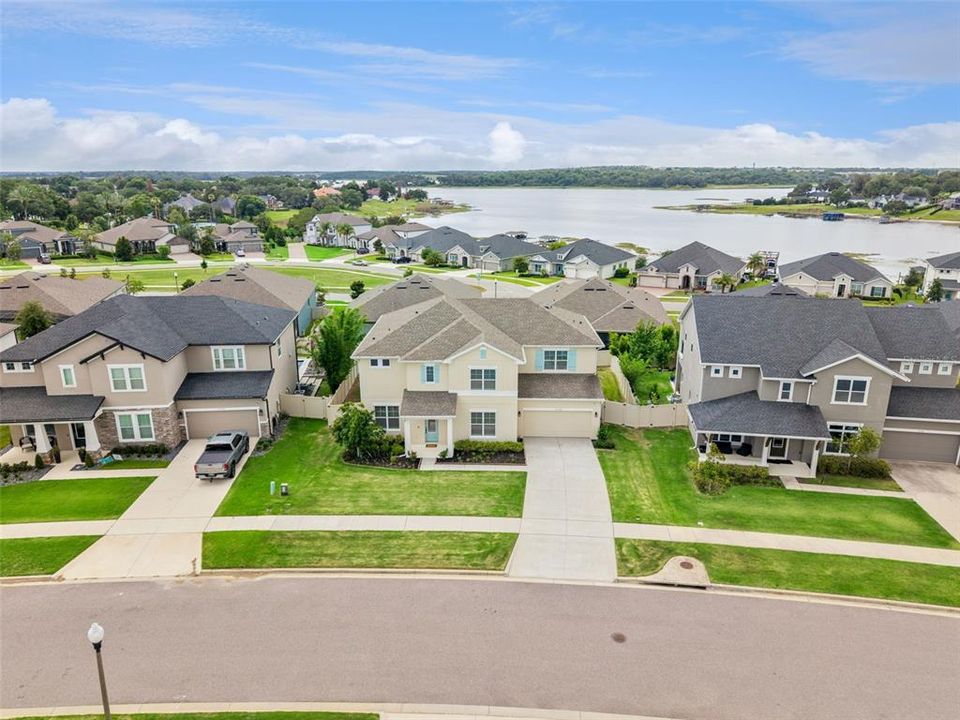 For Sale: $747,000 (5 beds, 4 baths, 3435 Square Feet)