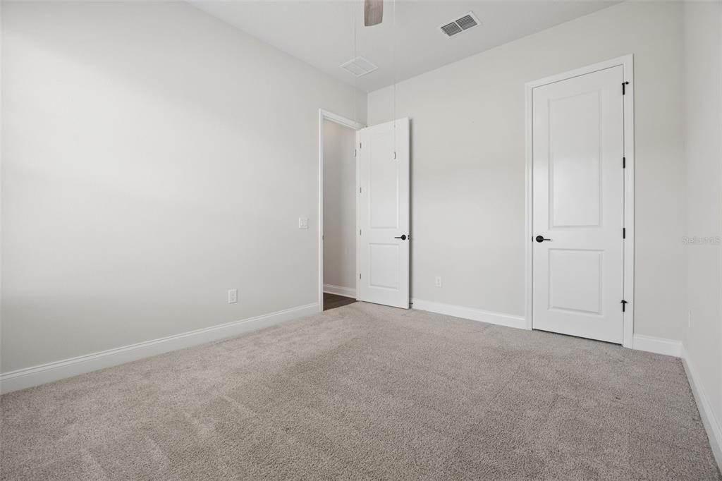 For Sale: $747,000 (5 beds, 4 baths, 3435 Square Feet)
