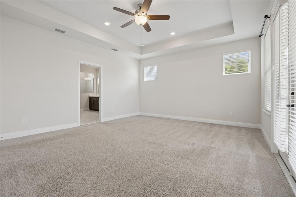 For Sale: $747,000 (5 beds, 4 baths, 3435 Square Feet)