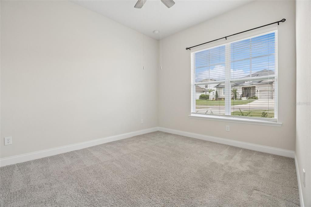 For Sale: $747,000 (5 beds, 4 baths, 3435 Square Feet)