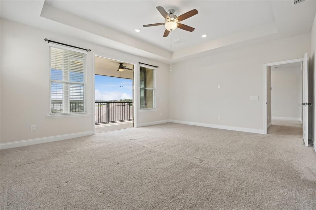 For Sale: $747,000 (5 beds, 4 baths, 3435 Square Feet)