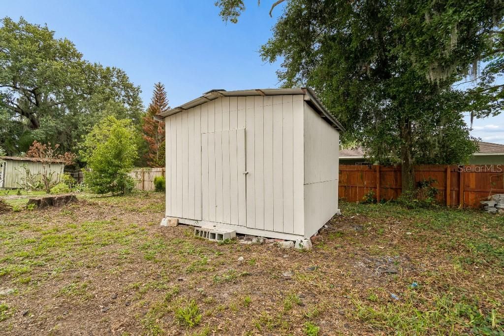 For Sale: $369,000 (4 beds, 2 baths, 1295 Square Feet)