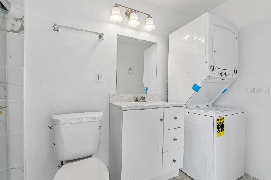 For Sale: $369,000 (4 beds, 2 baths, 1295 Square Feet)