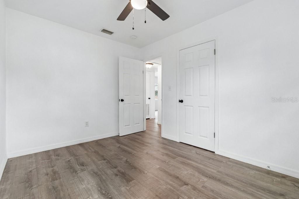 For Sale: $369,000 (4 beds, 2 baths, 1295 Square Feet)