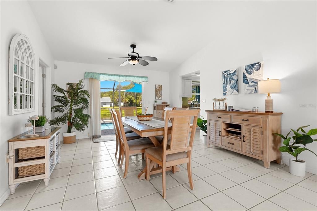На продажу: $425,000 (3 спален, 2 ванн, 1260 Квадратных фут)