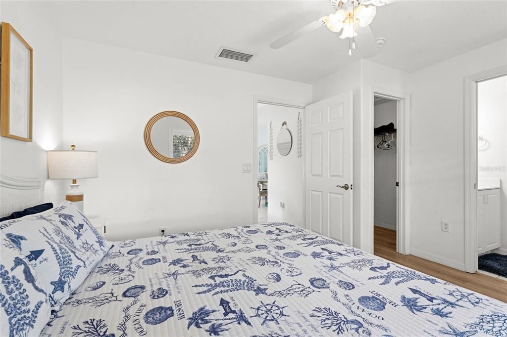 На продажу: $425,000 (3 спален, 2 ванн, 1260 Квадратных фут)