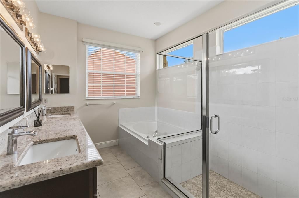 For Sale: $542,500 (4 beds, 2 baths, 2436 Square Feet)