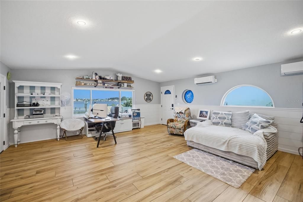 For Sale: $895,000 (4 beds, 3 baths, 3038 Square Feet)
