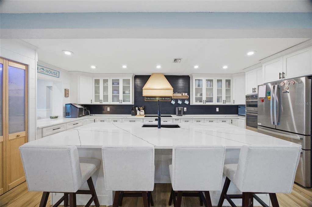 For Sale: $895,000 (4 beds, 3 baths, 3038 Square Feet)