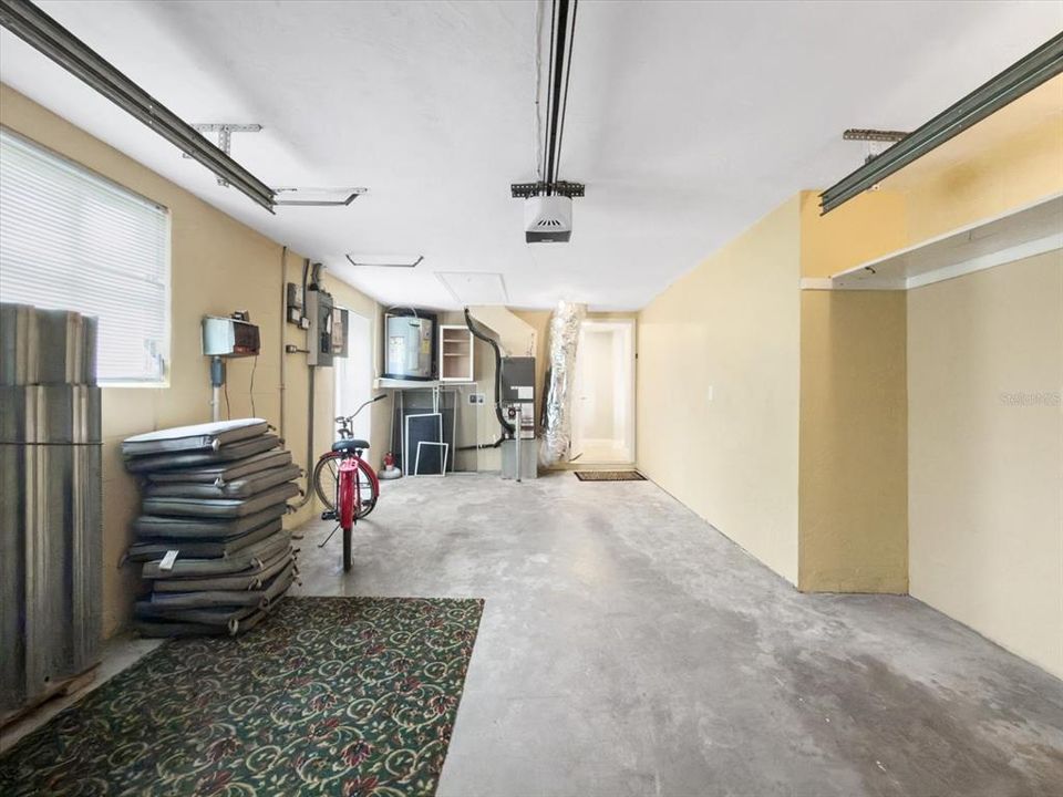 For Sale: $575,000 (2 beds, 2 baths, 1380 Square Feet)