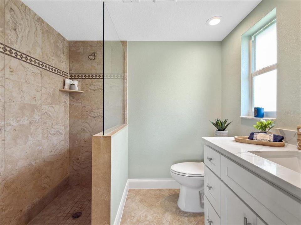 For Sale: $575,000 (2 beds, 2 baths, 1380 Square Feet)