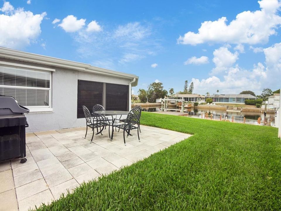 For Sale: $575,000 (2 beds, 2 baths, 1380 Square Feet)
