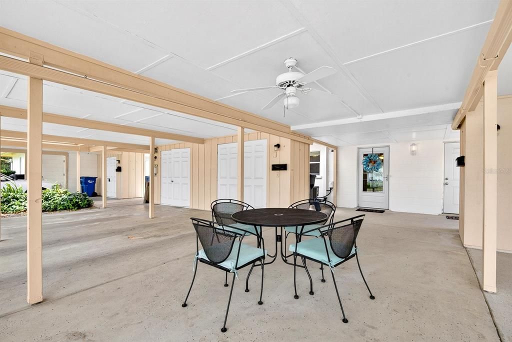 For Sale: $149,000 (1 beds, 1 baths, 762 Square Feet)