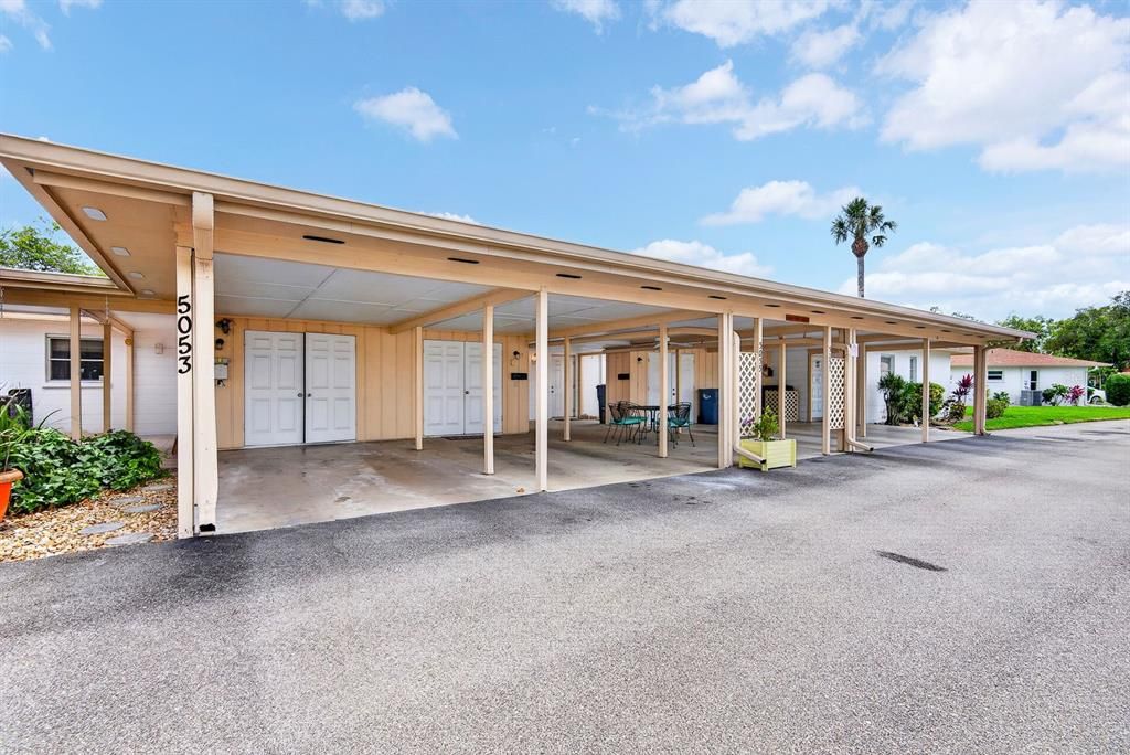 For Sale: $149,000 (1 beds, 1 baths, 762 Square Feet)