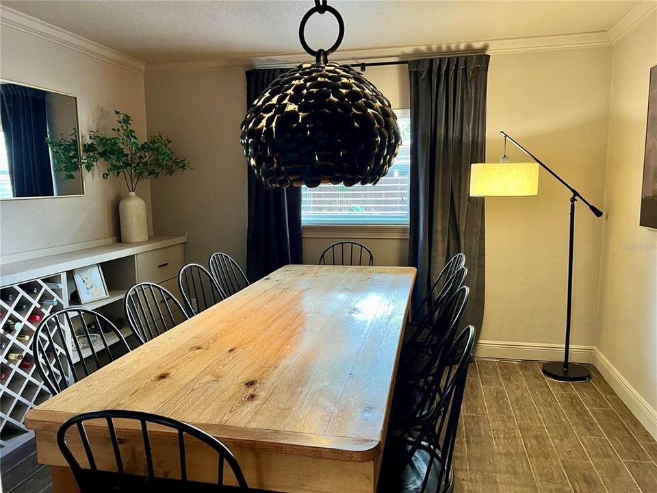 For Rent: $5,500 (4 beds, 2 baths, 1576 Square Feet)