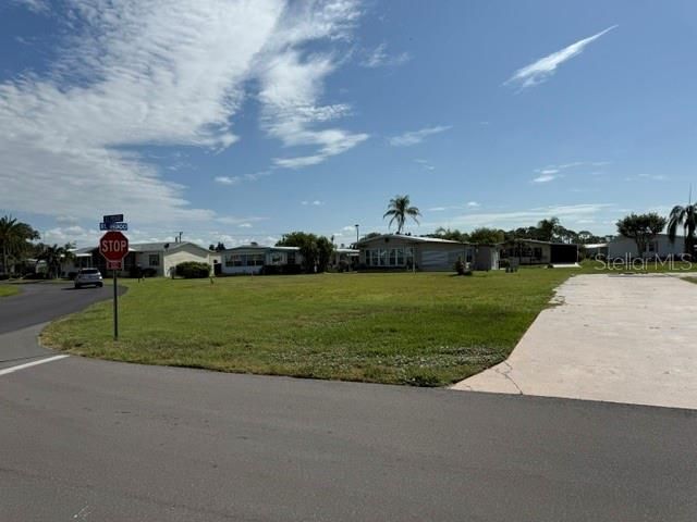 На продажу: $10,000 (0.29 acres)