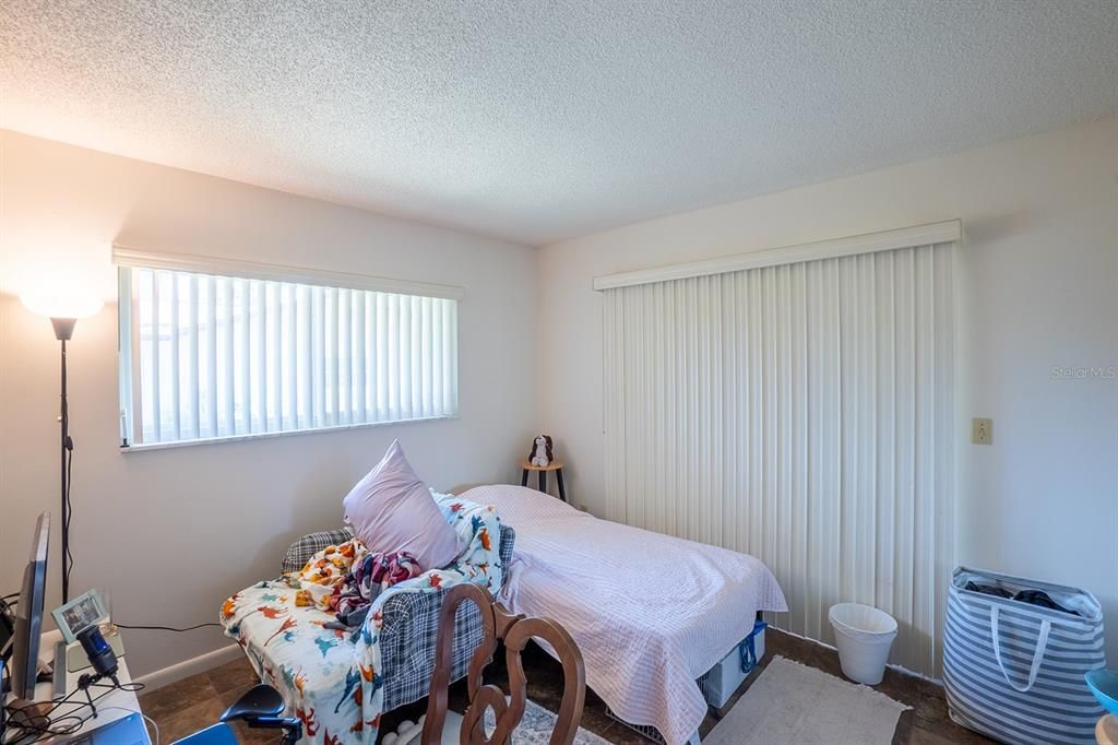 For Sale: $239,000 (2 beds, 2 baths, 1446 Square Feet)