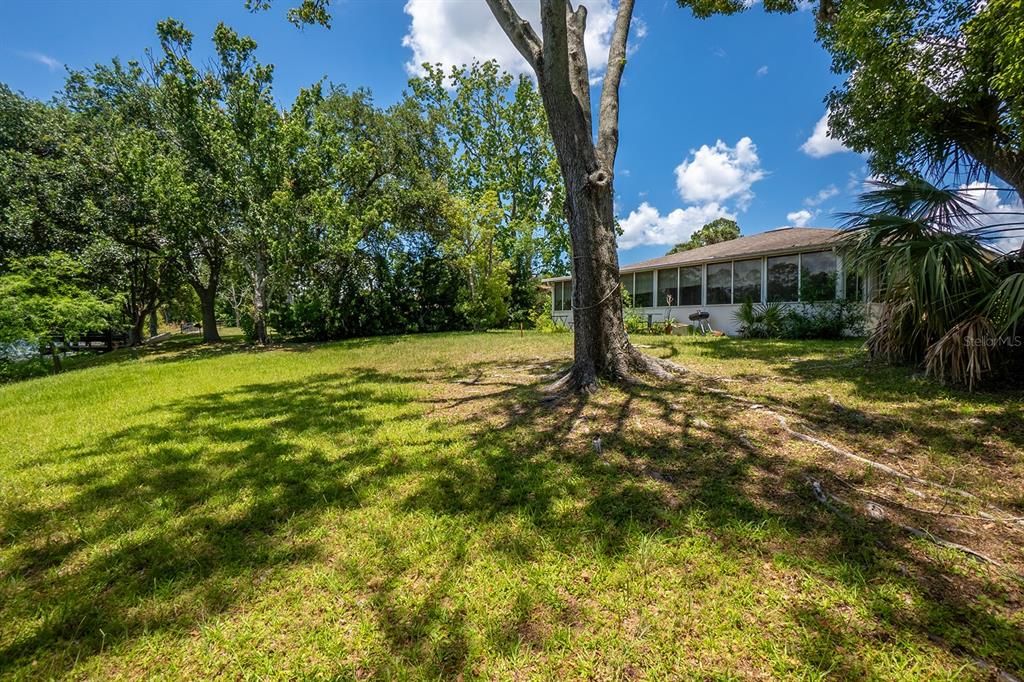 For Sale: $239,000 (2 beds, 2 baths, 1446 Square Feet)