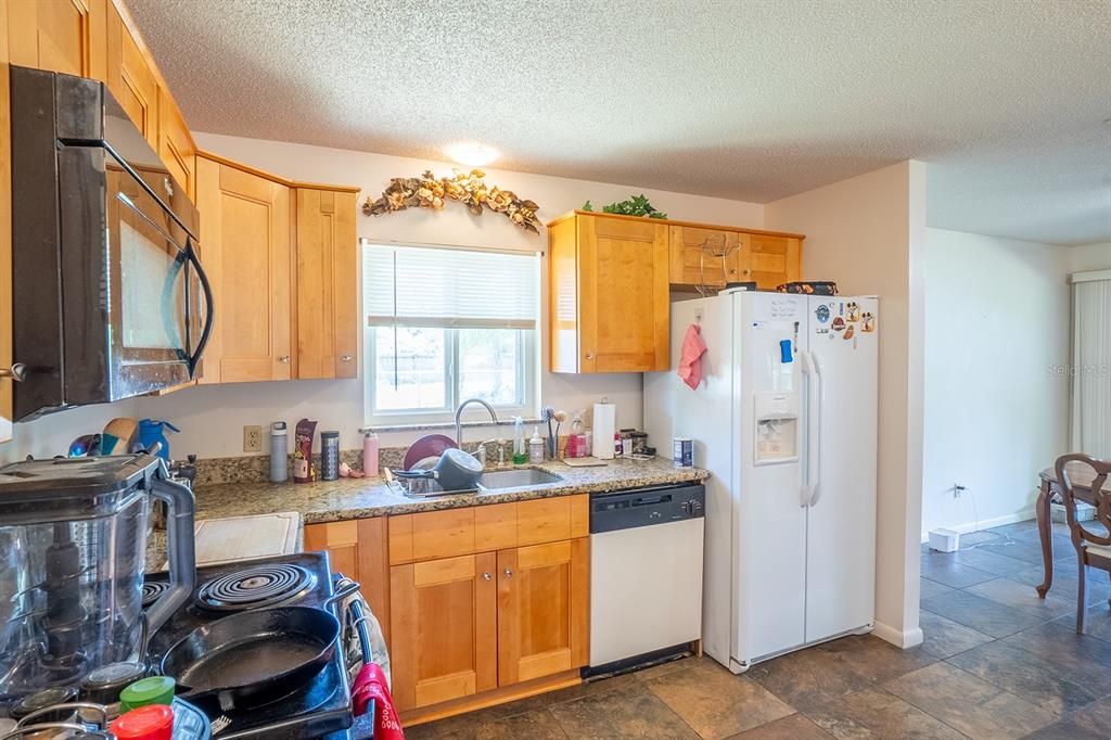 For Sale: $239,000 (2 beds, 2 baths, 1446 Square Feet)