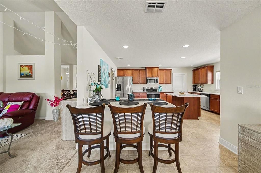 For Sale: $550,000 (4 beds, 3 baths, 3023 Square Feet)