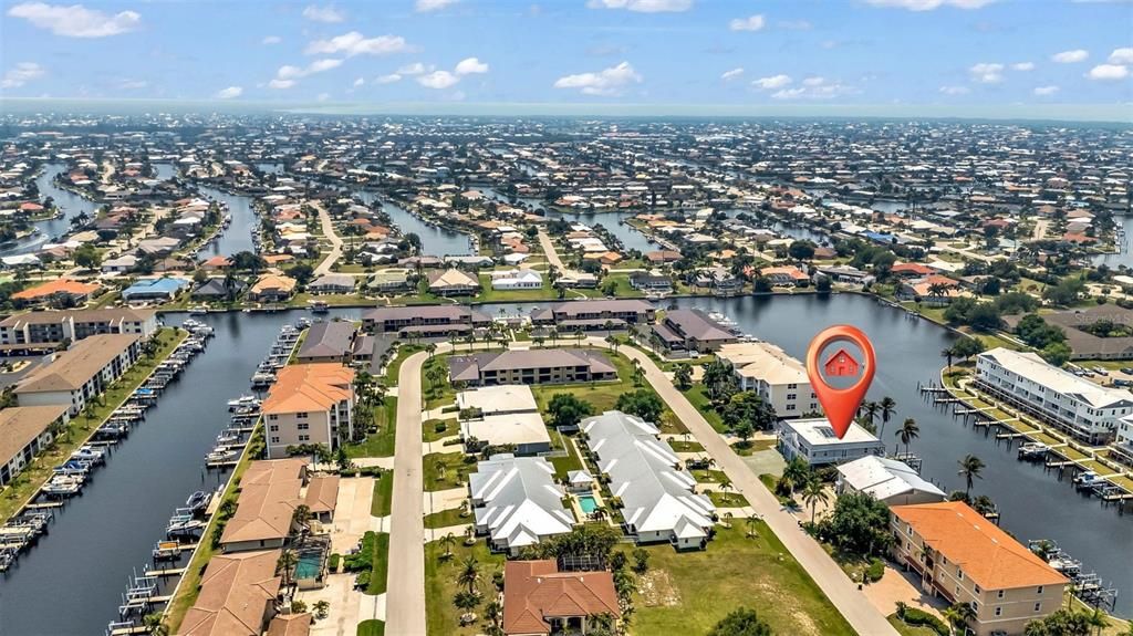 На продажу: $674,900 (3 спален, 2 ванн, 2564 Квадратных фут)