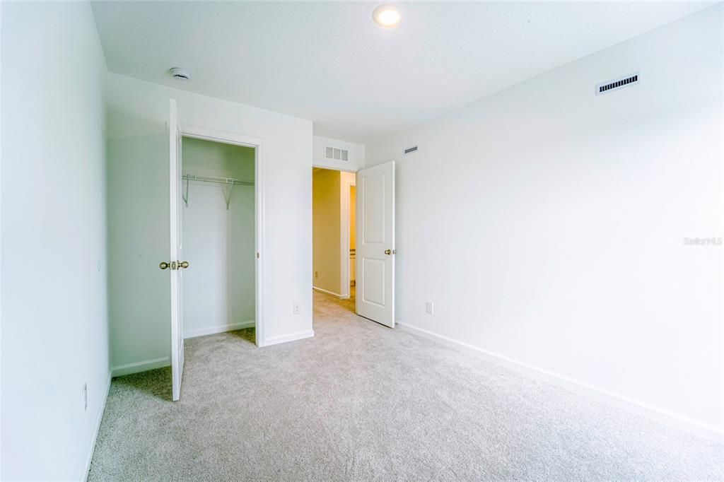 For Rent: $2,400 (3 beds, 2 baths, 1426 Square Feet)