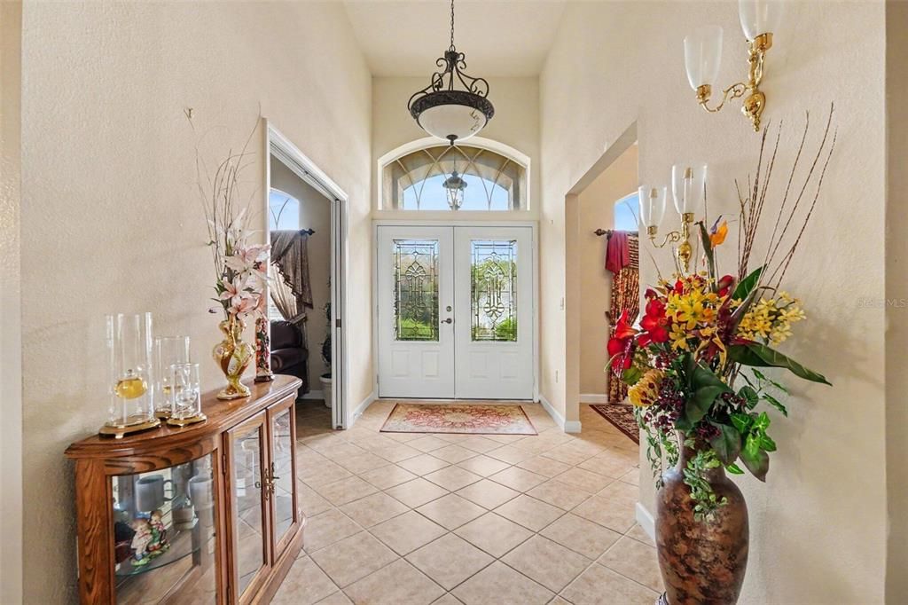 For Sale: $359,900 (3 beds, 2 baths, 2542 Square Feet)