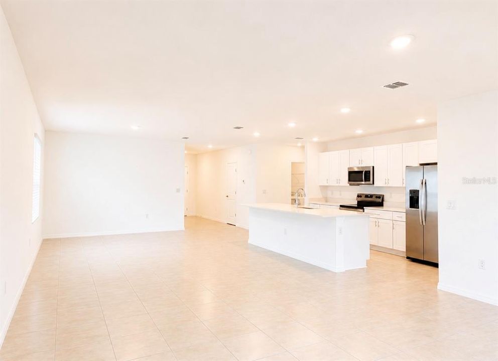 出租: $2,350 (4 贝兹, 3 浴室, 2122 平方英尺)