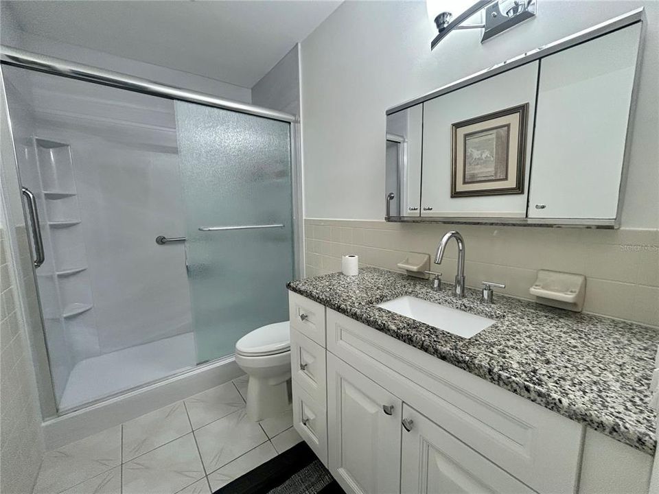 Active With Contract: $199,000 (2 beds, 2 baths, 1400 Square Feet)