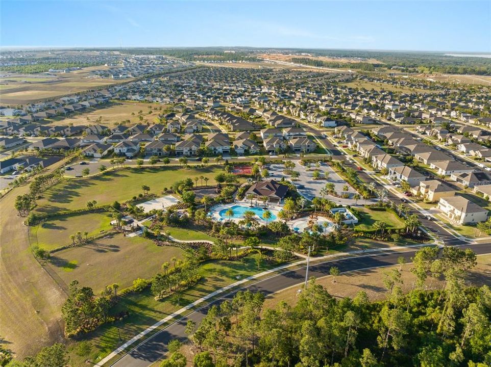 En Venta: $849,900 (4 camas, 4 baños, 3870 Pies cuadrados)