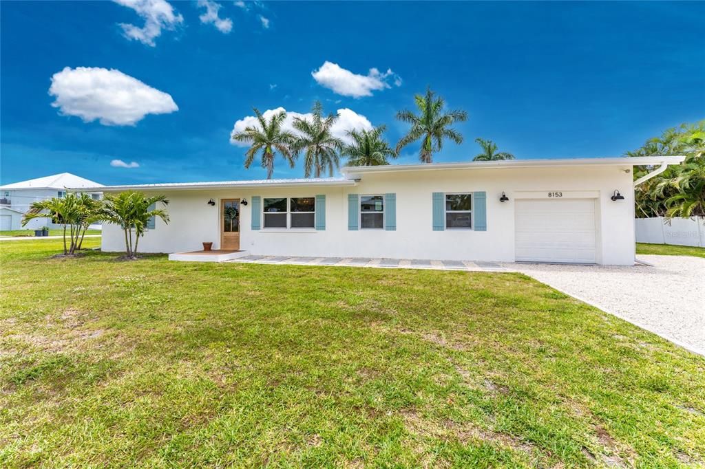For Sale: $499,000 (2 beds, 1 baths, 1428 Square Feet)