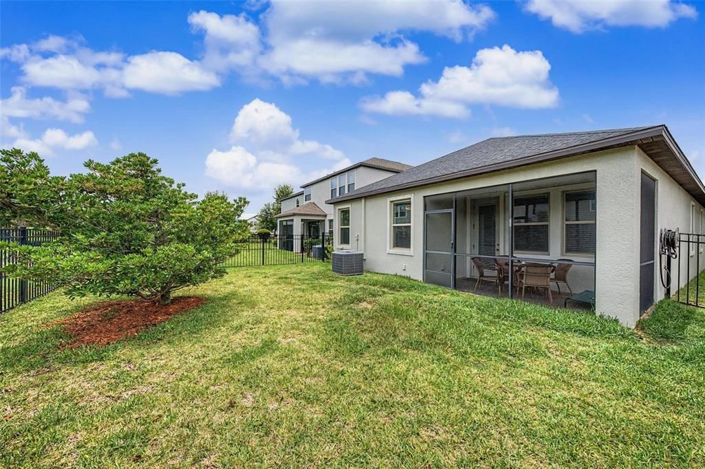 For Sale: $415,000 (3 beds, 2 baths, 1614 Square Feet)
