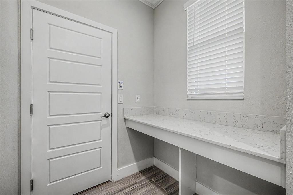 For Sale: $415,000 (3 beds, 2 baths, 1614 Square Feet)