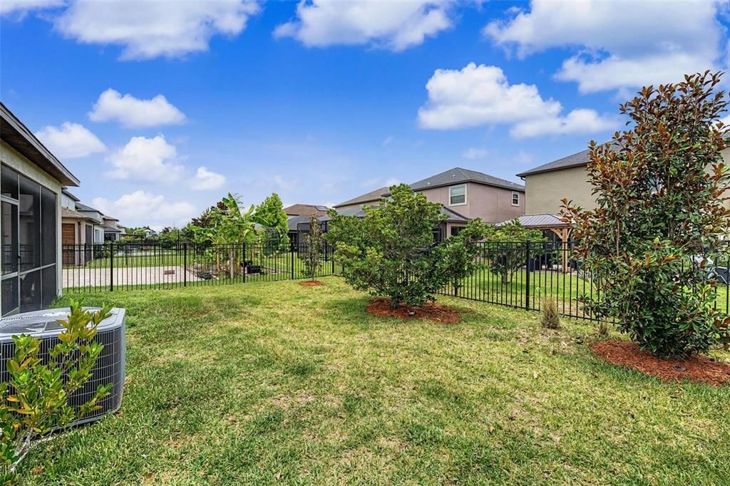 For Sale: $415,000 (3 beds, 2 baths, 1614 Square Feet)