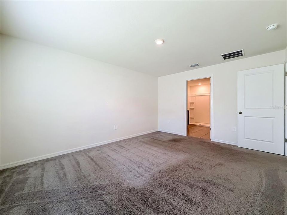 For Sale: $300,000 (3 beds, 2 baths, 1827 Square Feet)