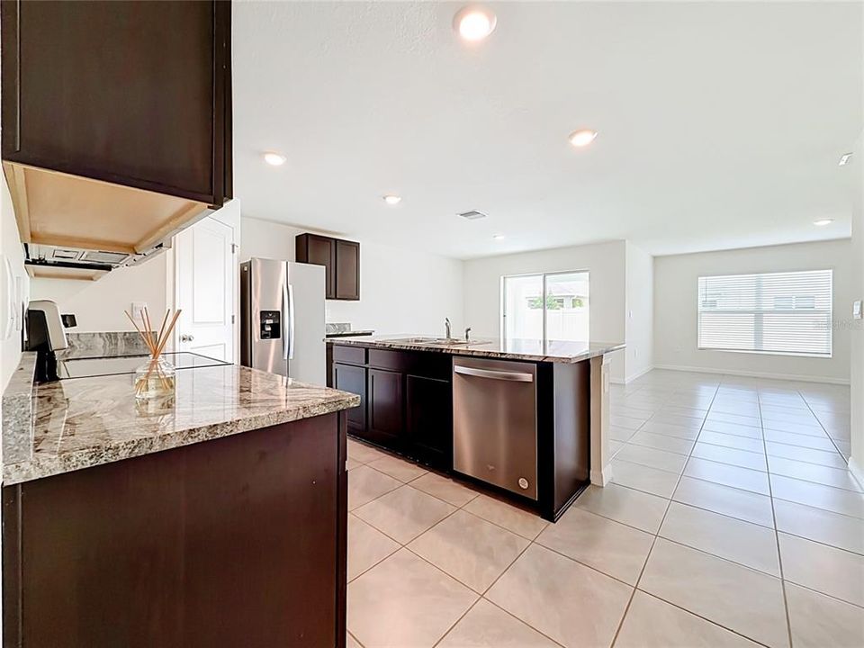 For Sale: $300,000 (3 beds, 2 baths, 1827 Square Feet)