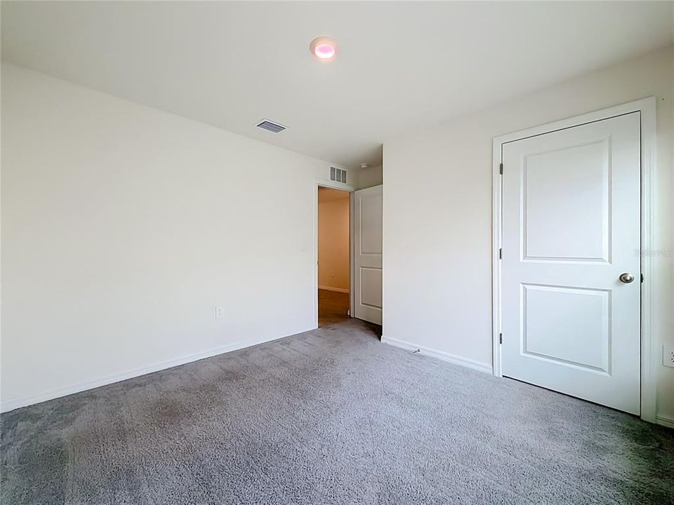 For Sale: $300,000 (3 beds, 2 baths, 1827 Square Feet)